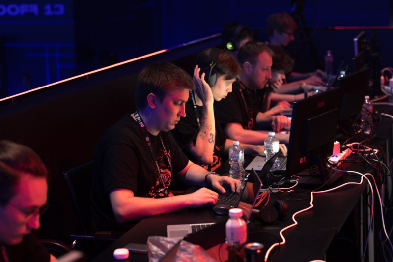 Команда GISCYBERTEAM Junior — в лидерах на кибербитве Standoff